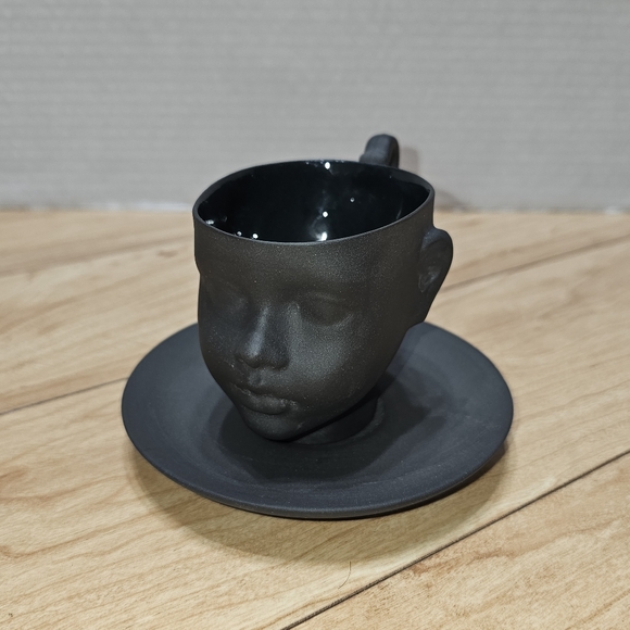 Cute Porcelain Ceramic Doll Head Coffee Tea Cup Mug Saucer Black Matte Shiny Set - Picture 4 of 5